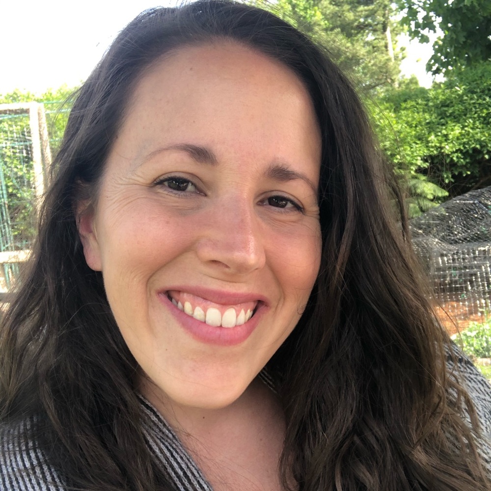 Meet your Posher, Elissa